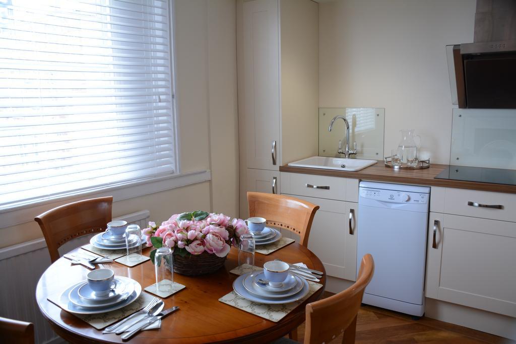 Pier View Self Catering Luxury Apartments Саутенд-он-Си Экстерьер фото