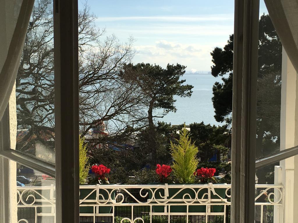 Pier View Self Catering Luxury Apartments Саутенд-он-Си Экстерьер фото