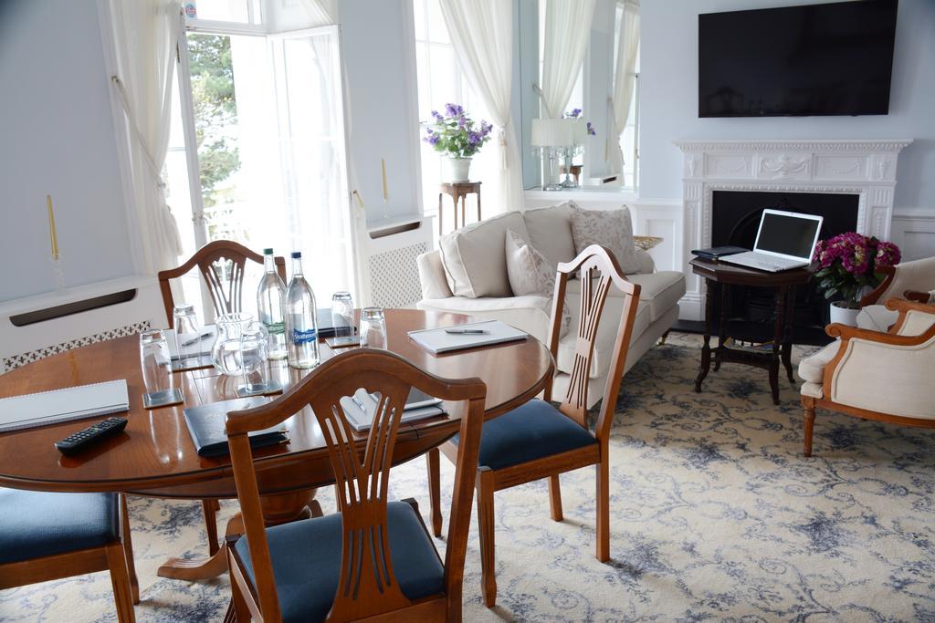 Pier View Self Catering Luxury Apartments Саутенд-он-Си Экстерьер фото